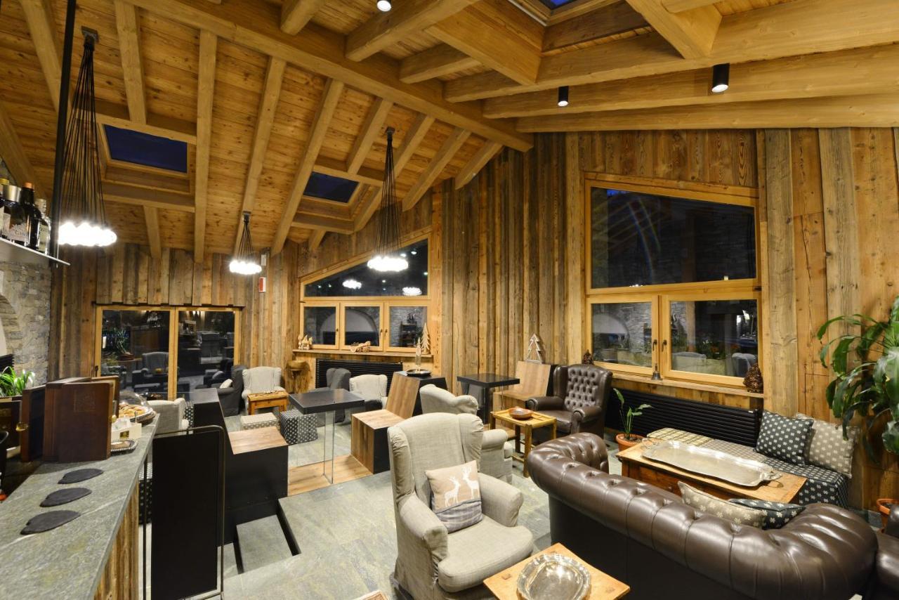 Hotel Maison Saint Jean Courmayeur Exterior photo