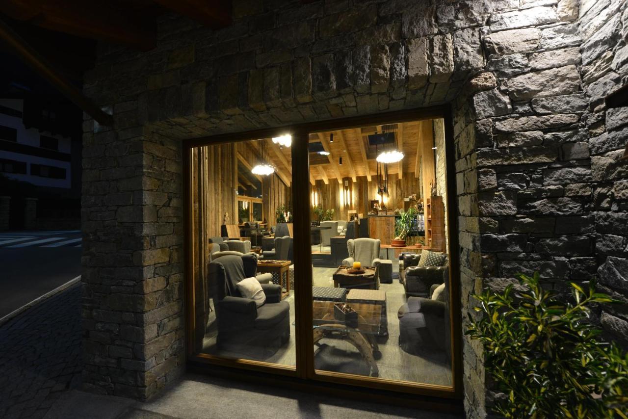 Hotel Maison Saint Jean Courmayeur Exterior photo