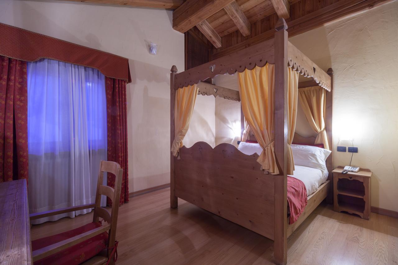 Hotel Maison Saint Jean Courmayeur Exterior photo
