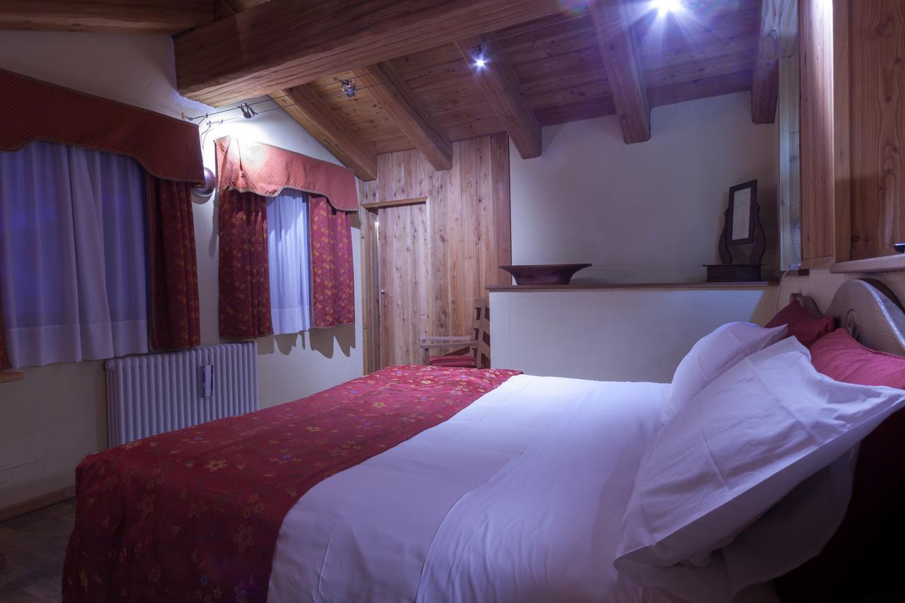 Hotel Maison Saint Jean Courmayeur Exterior photo