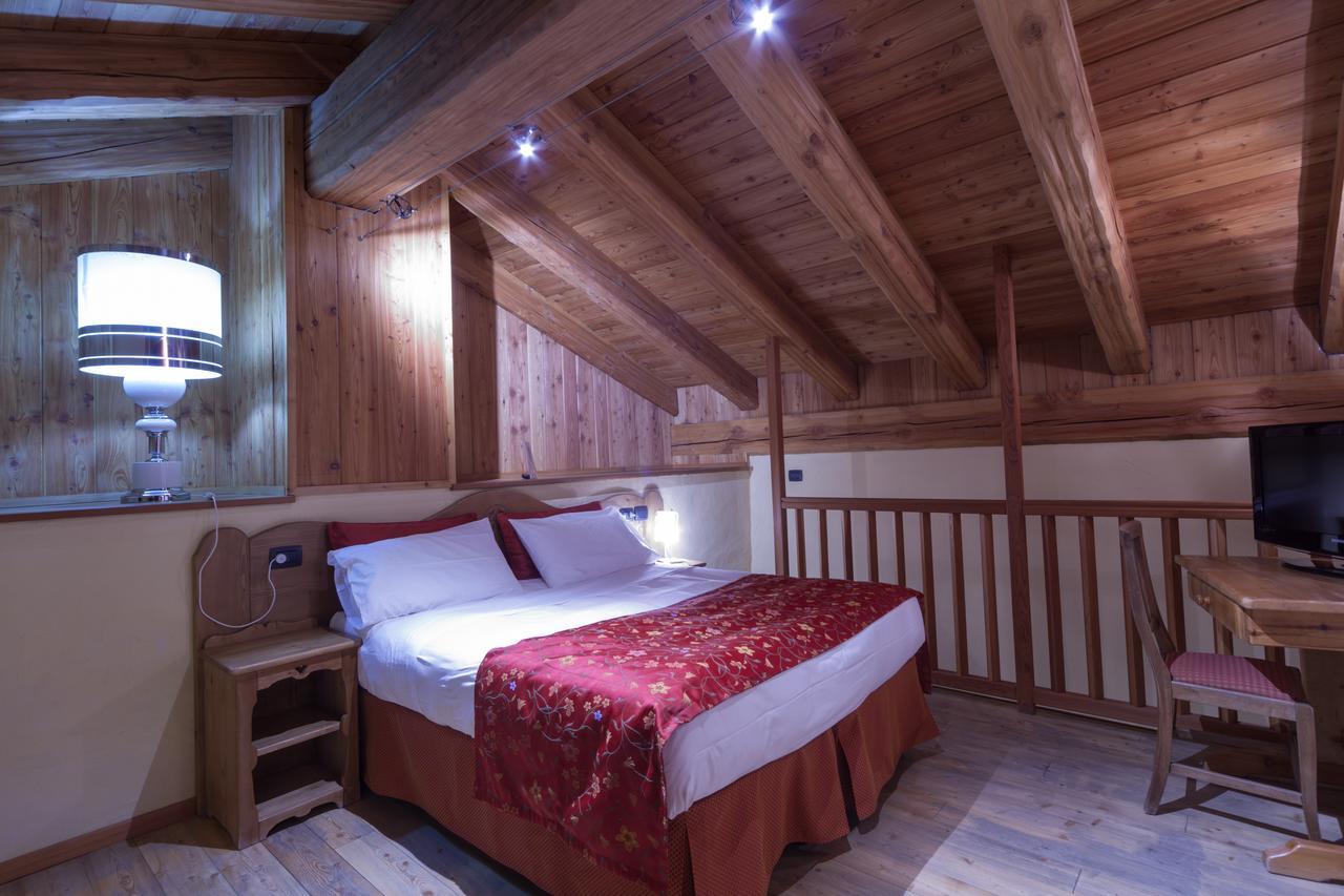 Hotel Maison Saint Jean Courmayeur Exterior photo