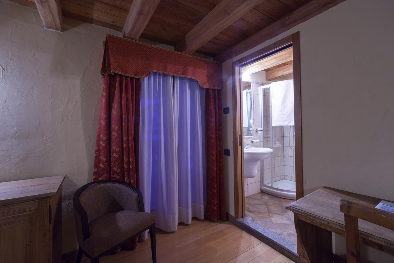 Hotel Maison Saint Jean Courmayeur Exterior photo